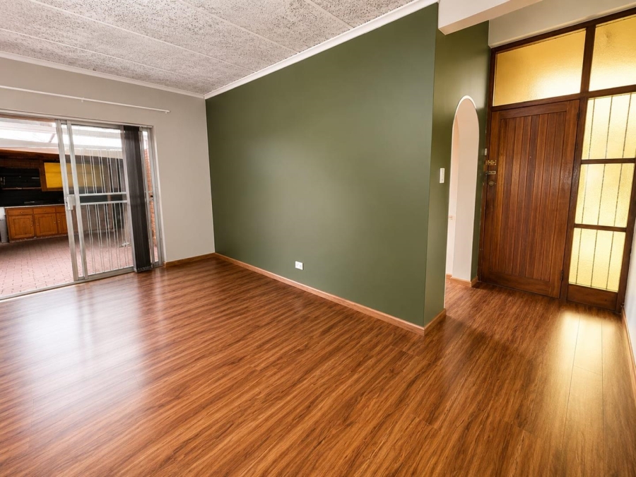 To Let 4 Bedroom Property for Rent in Fichardt Park Free State